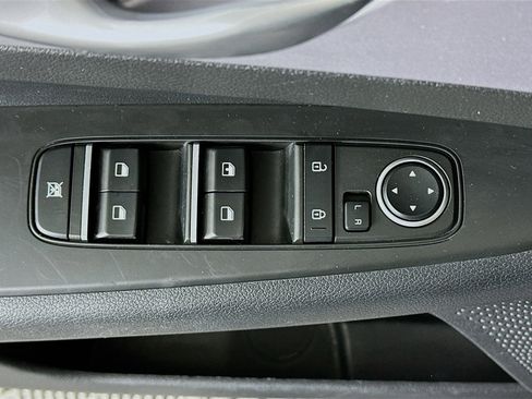 Used 2024 Kia Forte LXS image 15