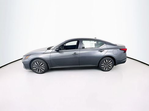 New 2026 Nissan Altima 2.5 SV AWD/4WD image 4