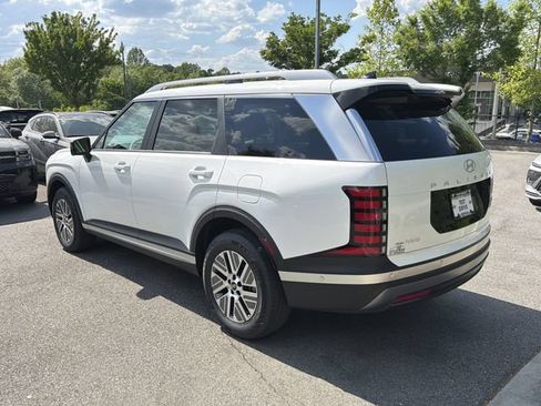 New 2026 Hyundai Palisade SEL Premium FWD image 5