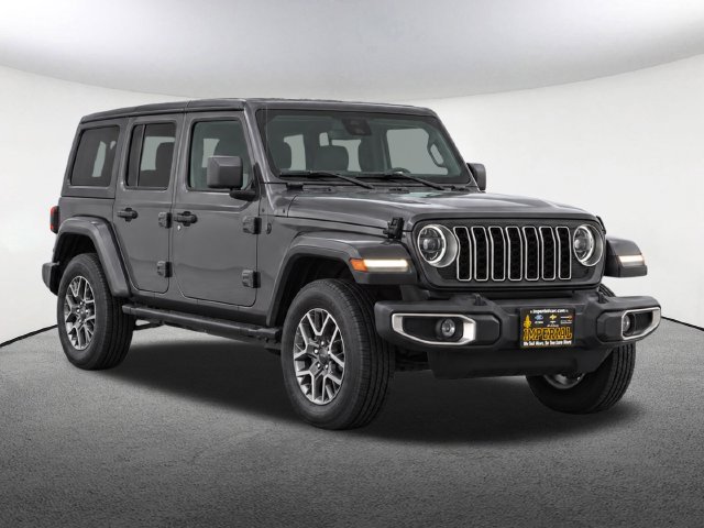 Used 2026 Jeep Wrangler Unlimited Sahara AWD/4WD image 2
