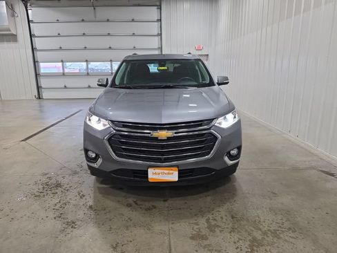 Used 2020 Chevrolet Traverse LT w/ LT Premium Package AWD/4WD image 3