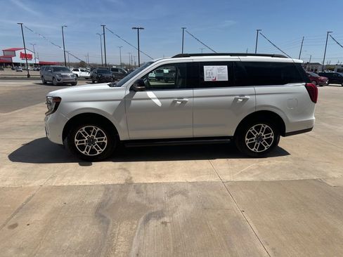 Used 2025 Ford Expedition Active AWD/4WD image 39