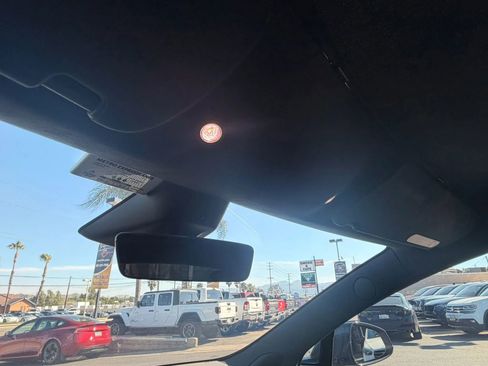 Used 2024 Tesla Model S image 19