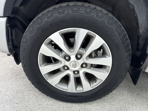 Used 2017 Toyota Tundra Limited image 46