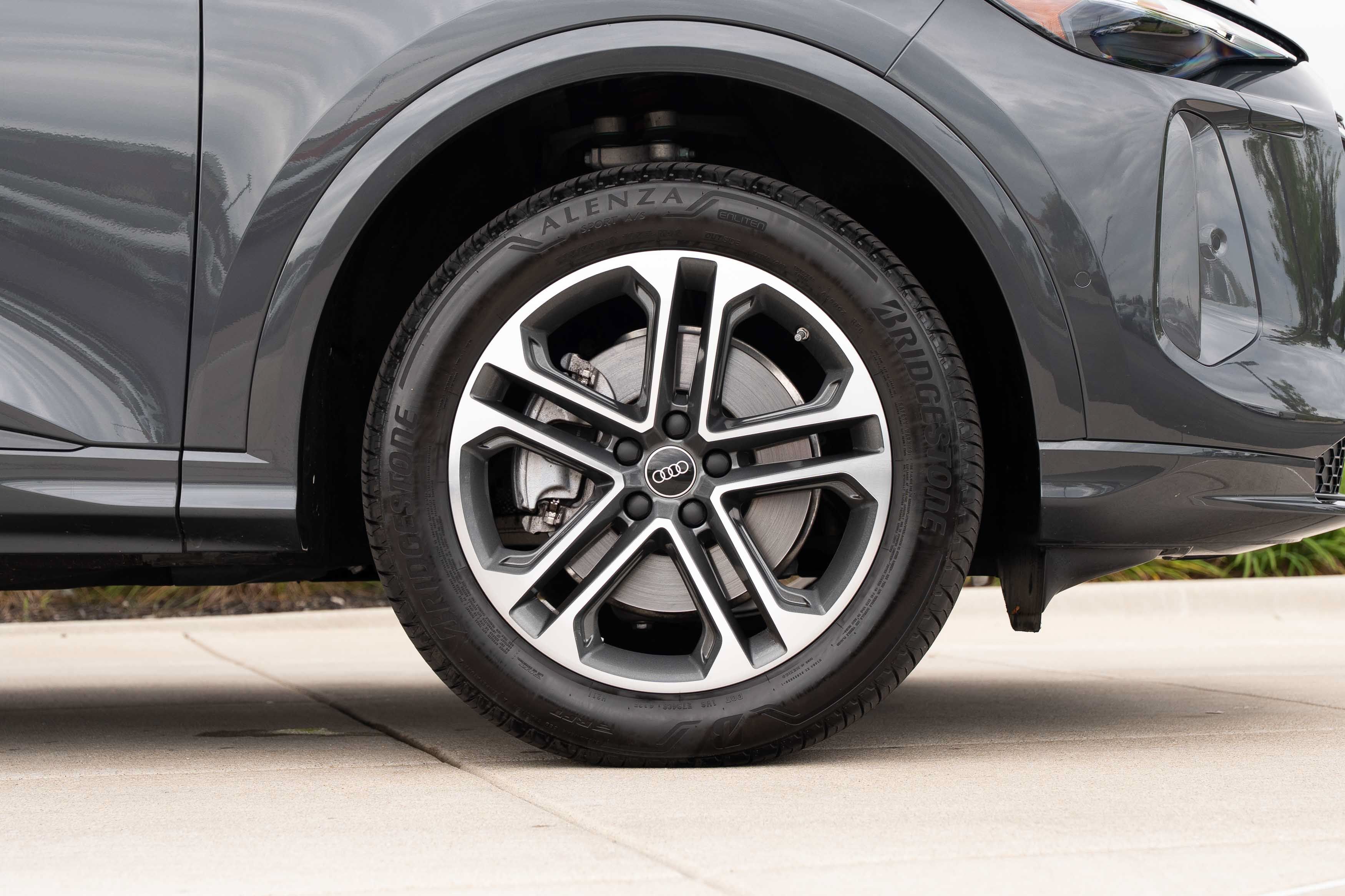 Certified 2025 Audi Q5 Premium w/ Convenience Package AWD/4WD image 28