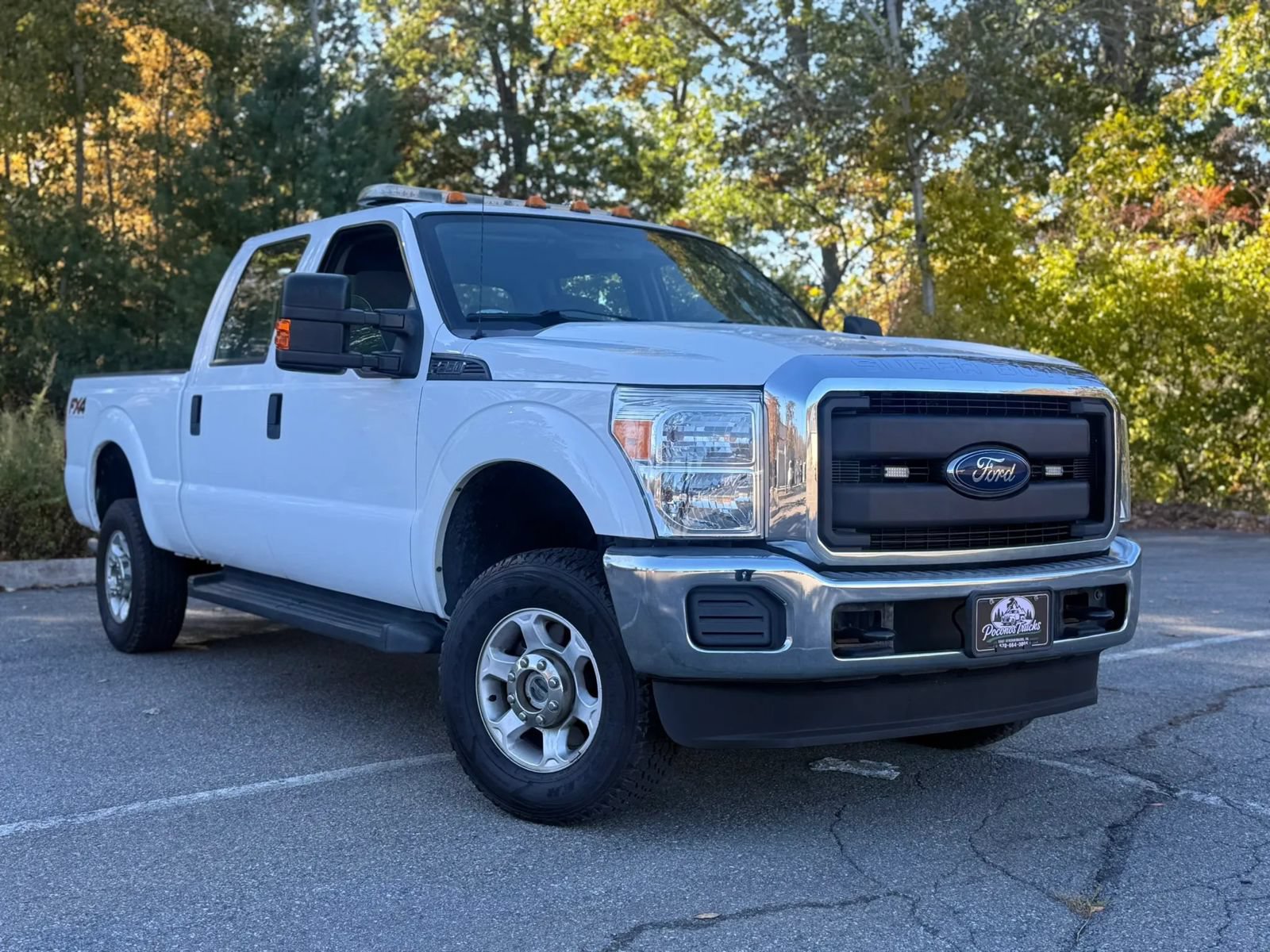 Used 2015 Ford F250 XL w/ Power Equipment Group AWD/4WD image 2