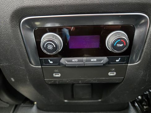 Used 2024 Chevrolet Tahoe Premier image 33