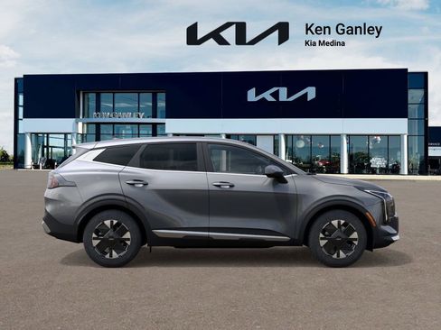 New 2026 Kia Sportage LX image 7