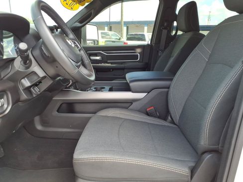 Used 2024 RAM 2500 Big Horn w/ Sport Appearance Package AWD/4WD image 22