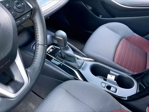 Used 2025 Toyota Corolla SE FWD image 16