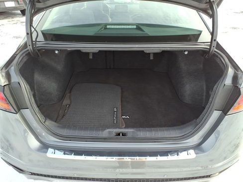 Certified 2022 Nissan Altima 2.5 SR image 7