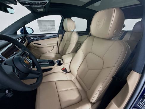 New 2026 Porsche Macan S AWD/4WD image 5