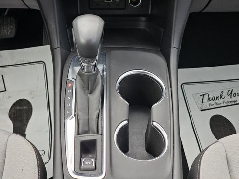 Used 2022 Chevrolet Equinox LT image 35
