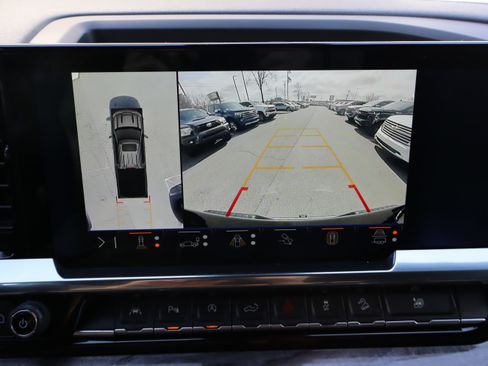 Certified 2025 Chevrolet Silverado 1500 LTZ w/ Technology Package image 29