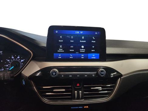 Used 2022 Ford Escape SEL image 13