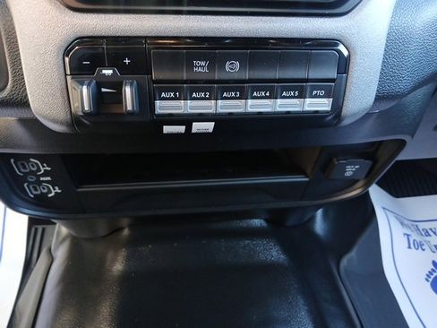 Used 2024 RAM 3500 Tradesman w/ Safety Group image 41