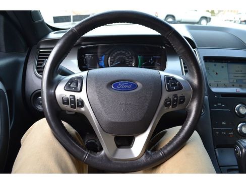 Used 2016 Ford Taurus SEL w/ Equipment Group 201A image 12