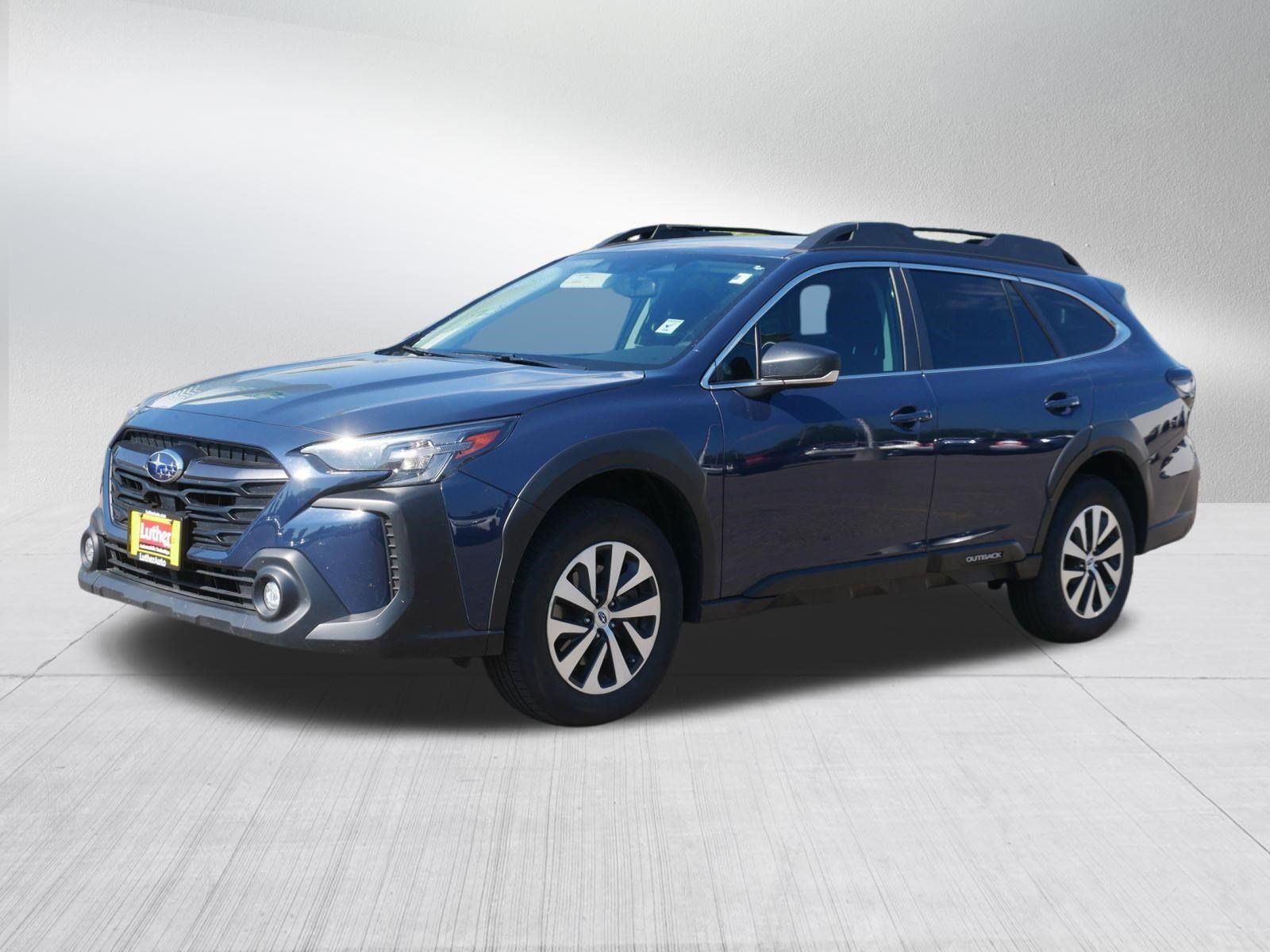 Used 2024 Subaru Outback AWD/4WD image 3