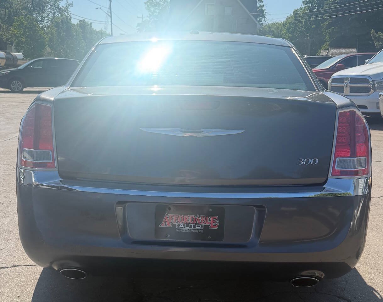Used 2014 Chrysler 300 RWD image 13