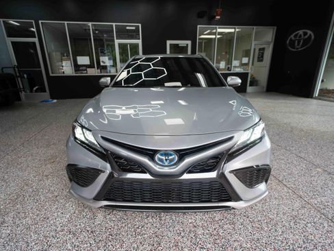 Used 2022 Toyota Camry XSE w/ Navigation Upgrade Package FWD image 6