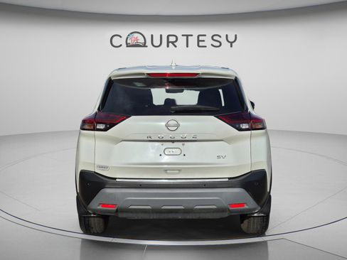 Certified 2023 Nissan Rogue SV FWD image 6