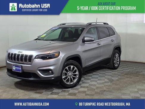 Used 2019 Jeep Cherokee Latitude Plus w/ Comfort/Convenience Group image 1