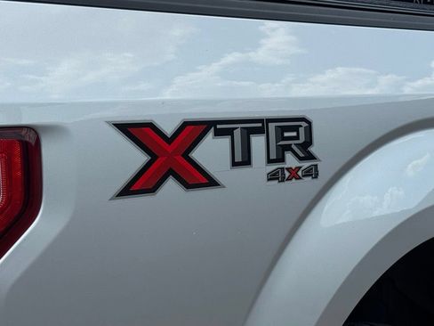 Used 2016 Ford F150 XLT w/ Equipment Group 302A Luxury AWD/4WD image 8