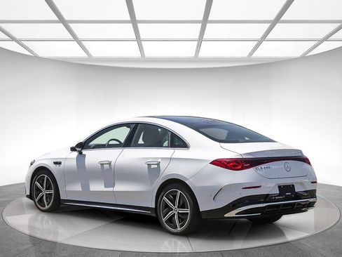 Used 2026 Mercedes-Benz CLA 250+ w/ AMG Line image 2