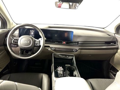 New 2026 Kia Carnival EX image 12