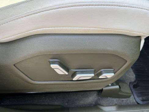 Used 2025 Hyundai Santa Fe Calligraphy FWD image 16