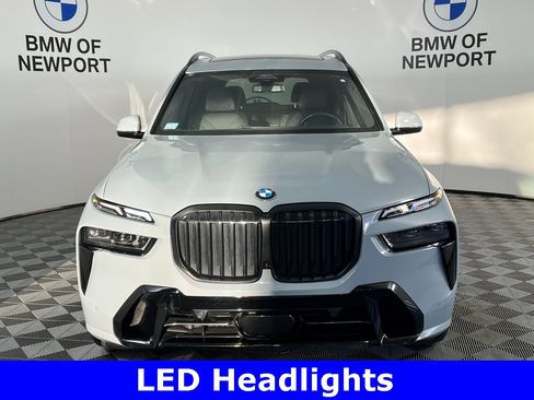 Certified 2024 BMW X7 xDrive40i w/ M Sport Package image 8