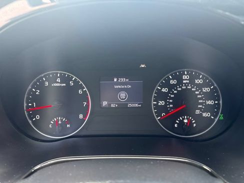 Used 2023 Kia Seltos EX AWD/4WD image 17
