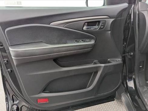 Used 2022 Honda Pilot Special Edition image 13