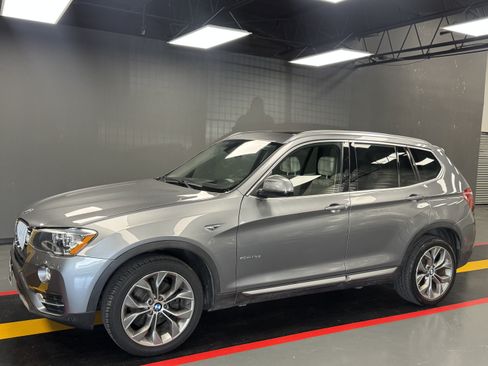 Used 2016 BMW X3 sDrive28i RWD image 2
