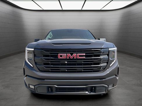 New 2025 GMC Sierra 1500 Elevation image 26