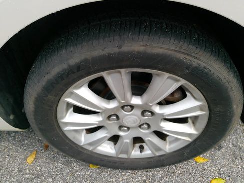 Used 2012 Buick LaCrosse Convenience FWD image 27