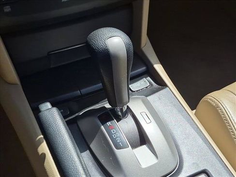Used 2010 Honda Accord EX-L image 12