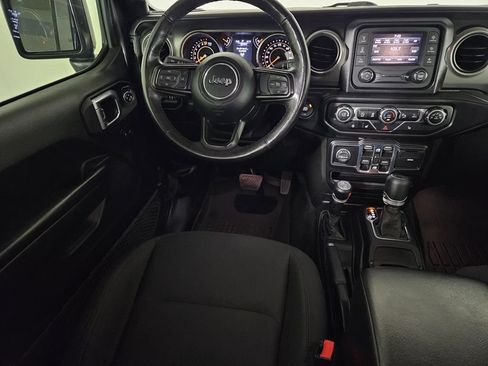 Used 2021 Jeep Gladiator Sport AWD/4WD image 9