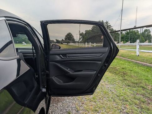 Used 2020 Honda Accord Sport image 12