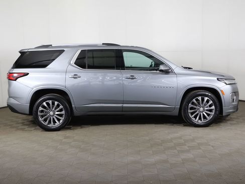 Used 2023 Chevrolet Traverse Premier AWD/4WD image 23