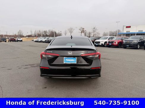 Certified 2022 Honda Civic Touring image 5