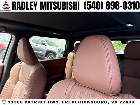 New 2026 Mitsubishi Outlander AWD image 2