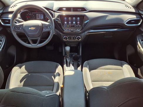 Used 2023 Chevrolet TrailBlazer LT w/ Convenience Package AWD/4WD image 13