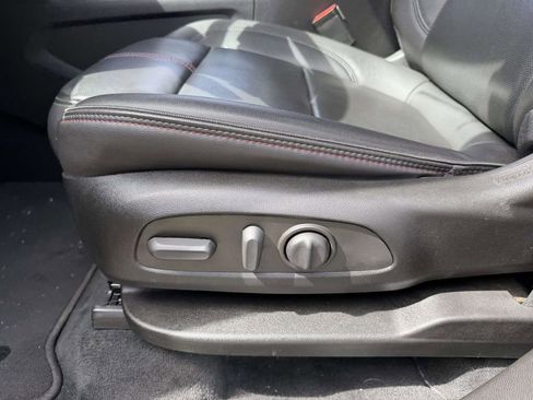 Used 2023 Chevrolet Traverse RS AWD/4WD image 22