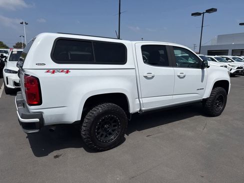 Used 2017 Chevrolet Colorado LT w/ LT Convenience Package AWD/4WD image 11