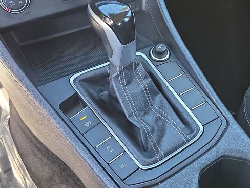 Used 2024 Volkswagen Jetta S image 32