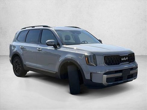 Used 2023 Kia Telluride EX X-Line AWD/4WD image 3