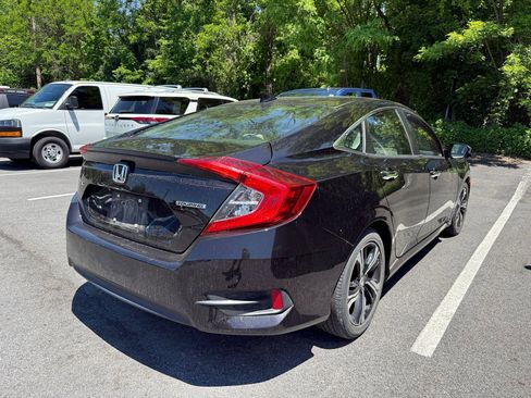 Used 2018 Honda Civic Touring image 5
