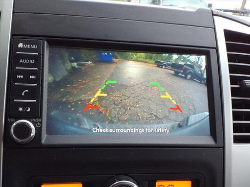 Used 2020 Nissan Frontier SV image 17