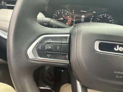 Used 2023 Jeep Compass Limited AWD/4WD image 33